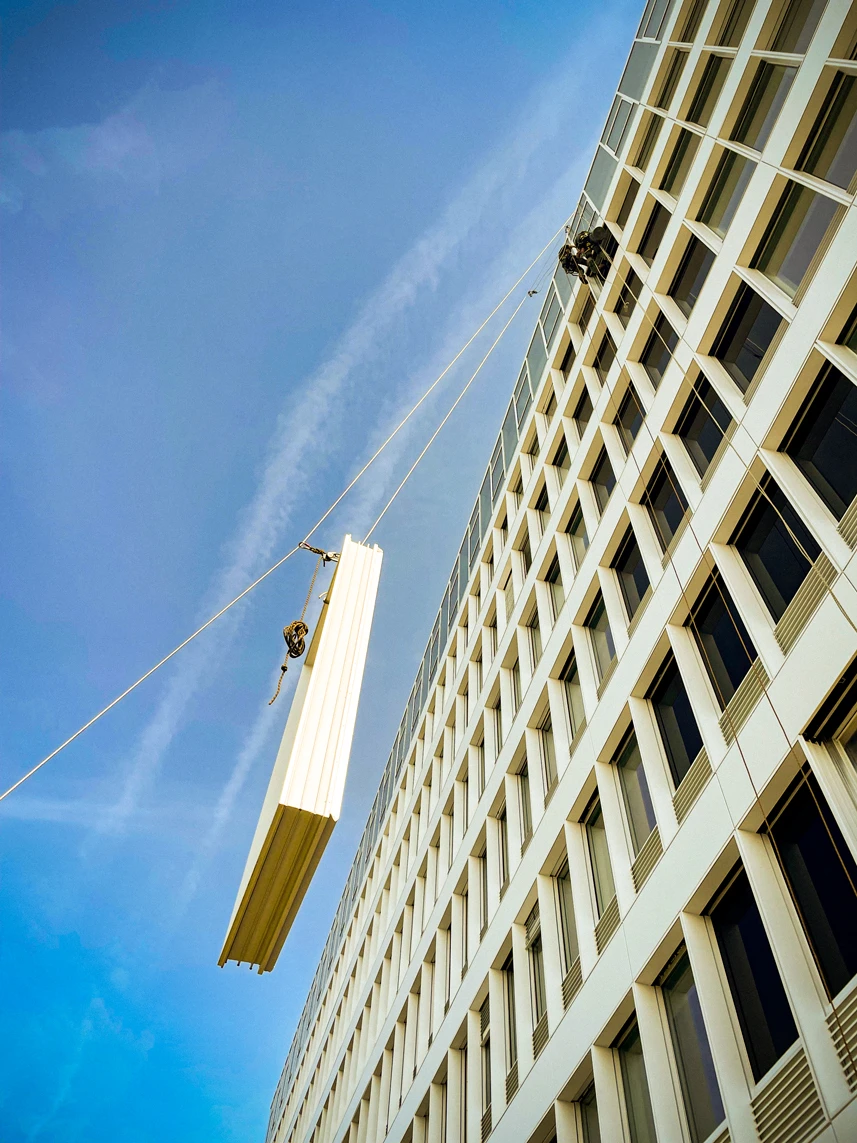 Intervention de cordistes MS Access pour la grue a pris sa journée chez LABASTERE à Bordeaux (bâtiment) – 2